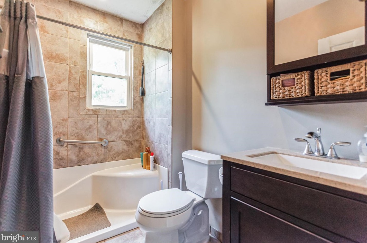 301 Columbia Blvd, West Deptford NJ 08063-1013 exterior