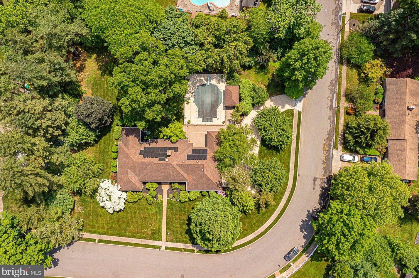 713 Maegus Dr, West Deptford, NJ 08096