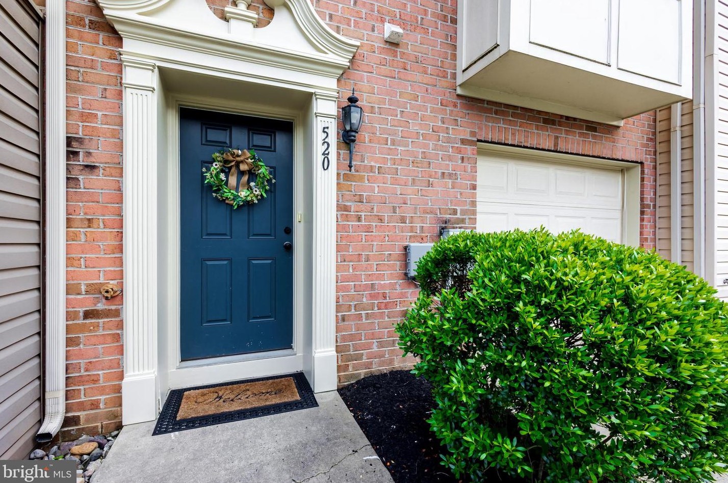 520 Boxwood Ln, West Deptford, NJ 08096