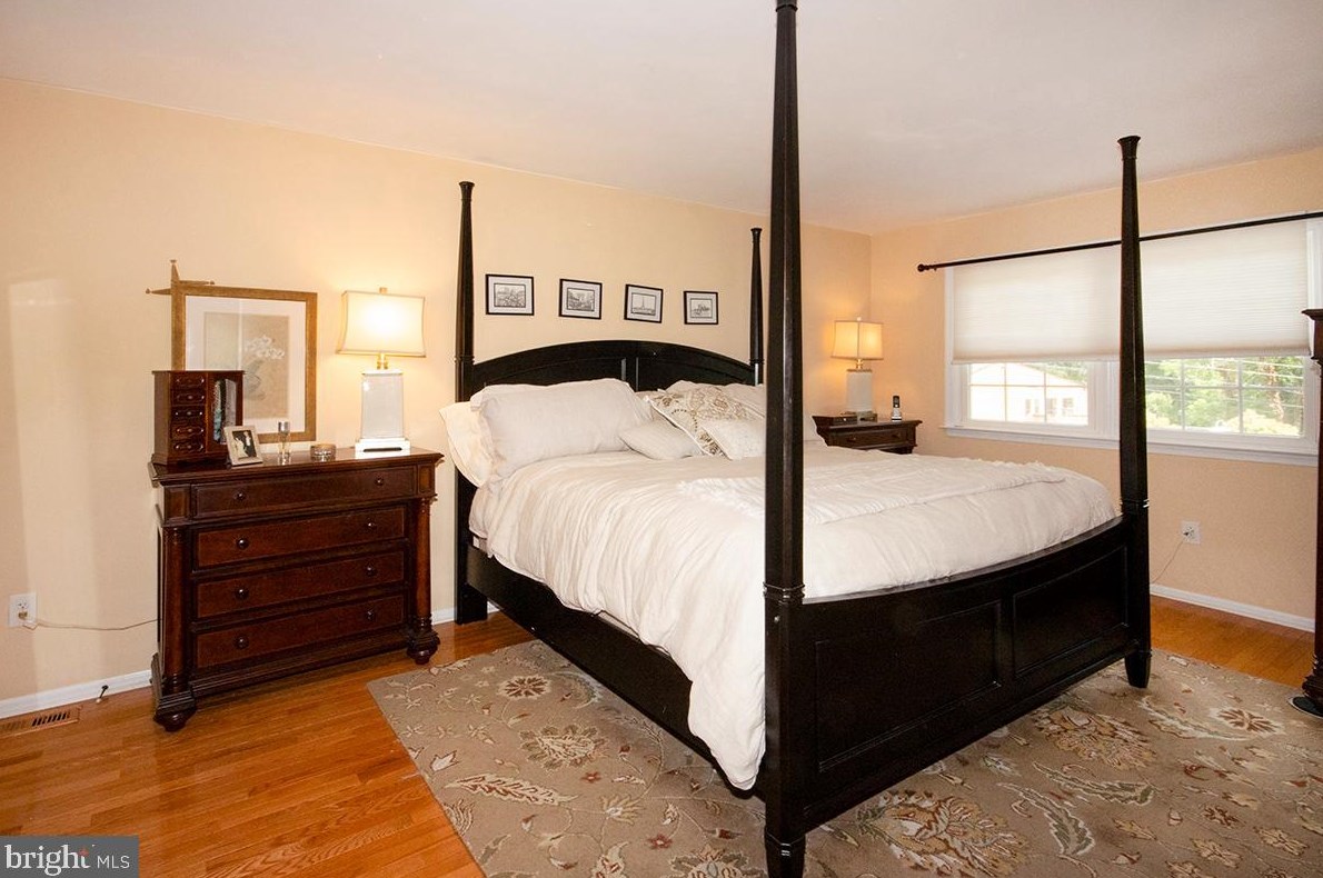 831 Canal St, Blenheim NJ 08012-1033 exterior