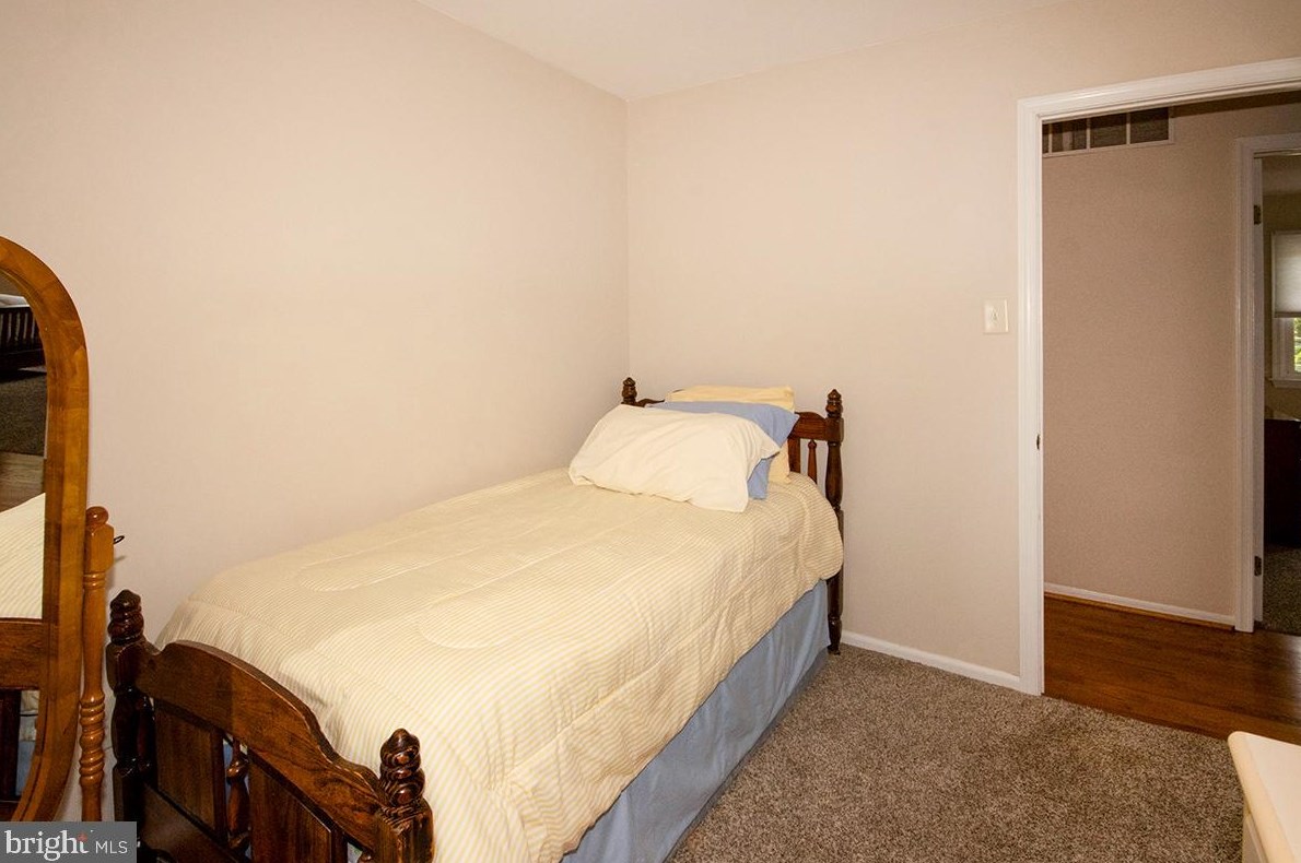 831 Canal St, Blenheim NJ 08012-1033 exterior