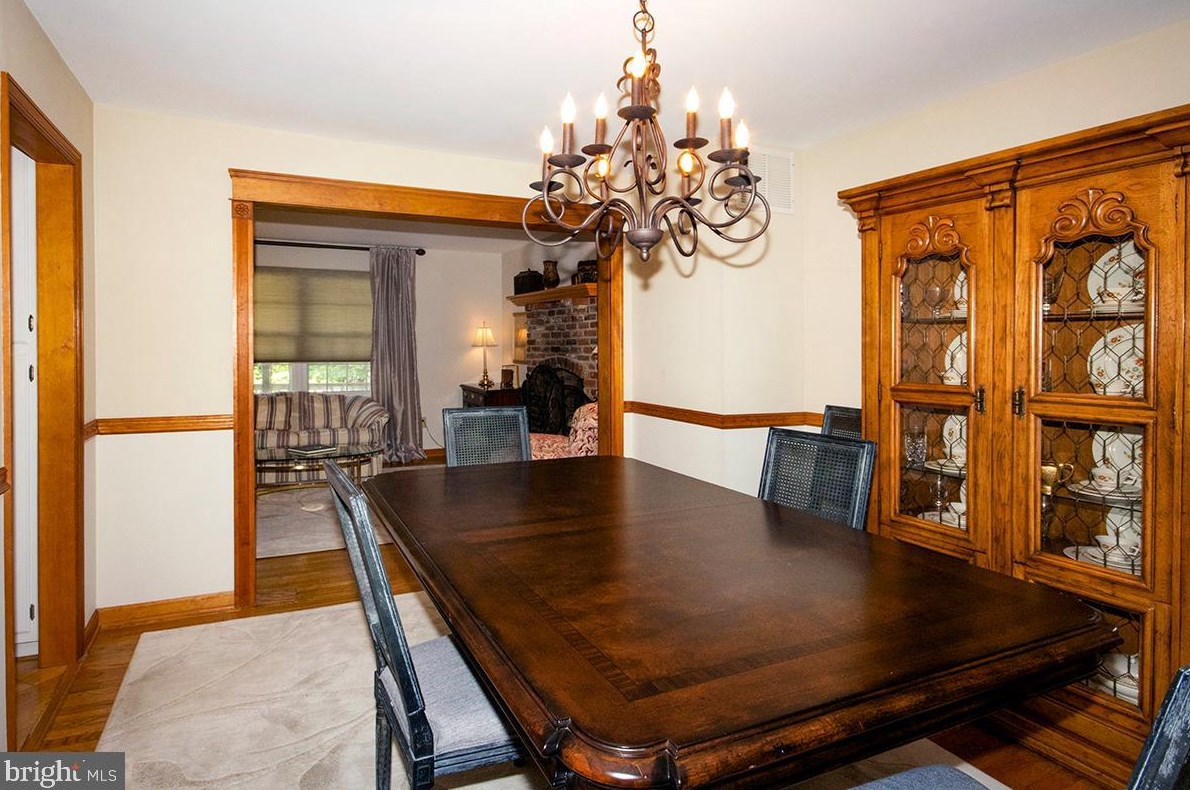 831 Canal St, Blenheim NJ 08012-1033 exterior