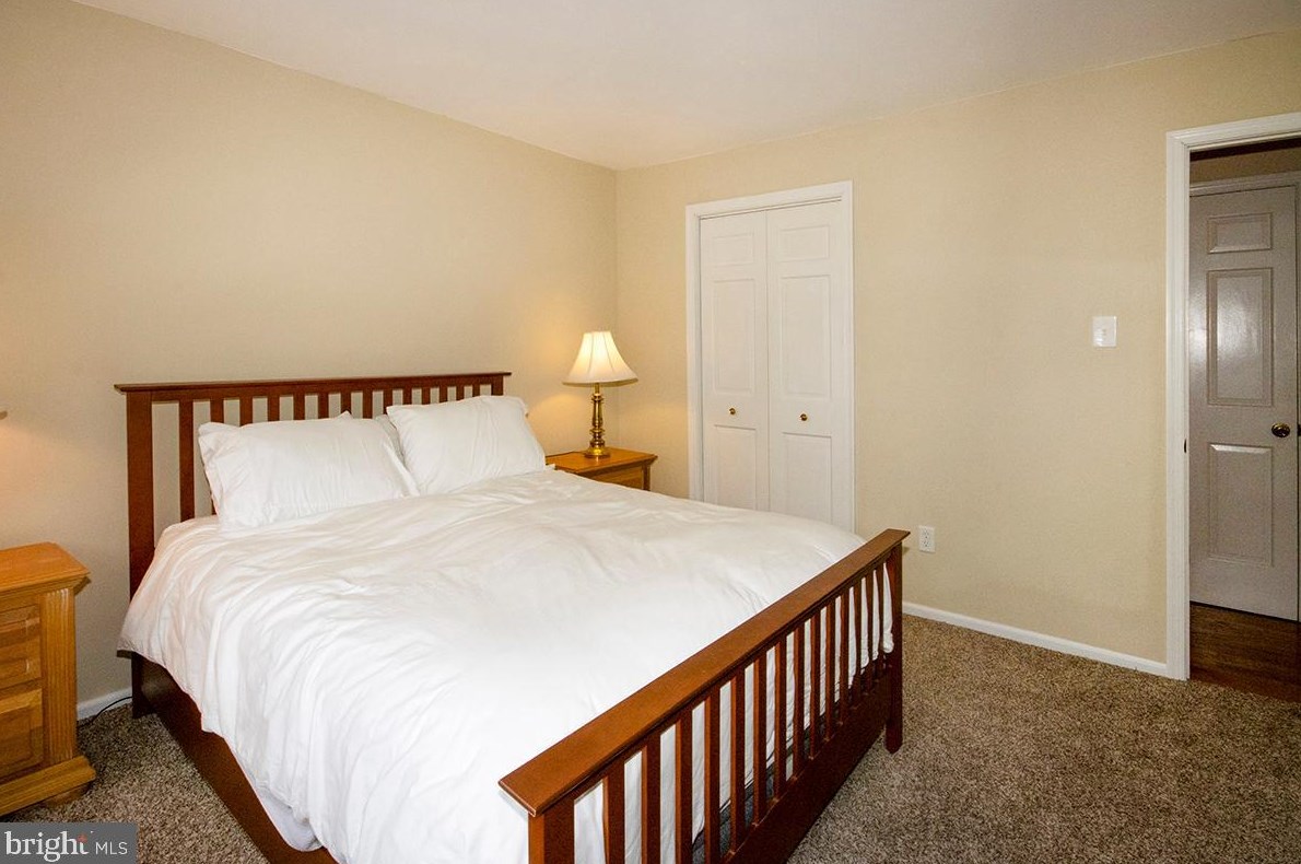 831 Canal St, Blenheim NJ 08012-1033 exterior