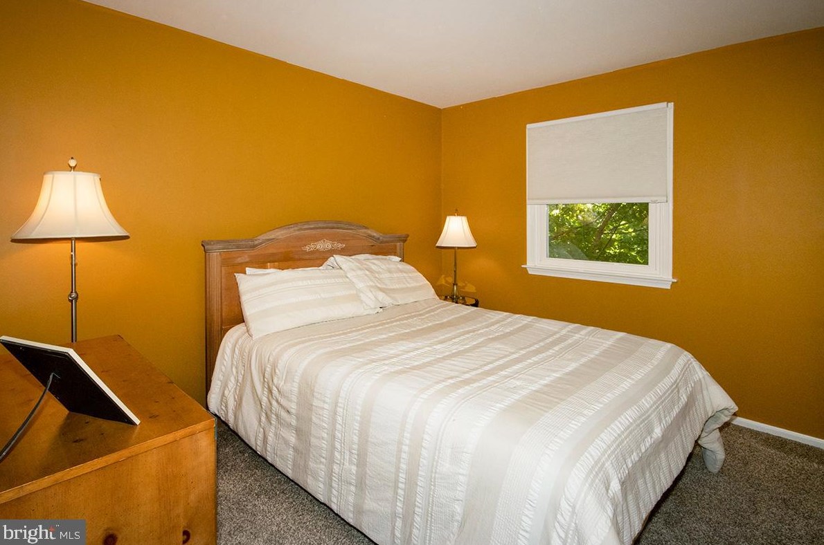 831 Canal St, Blenheim NJ 08012-1033 exterior