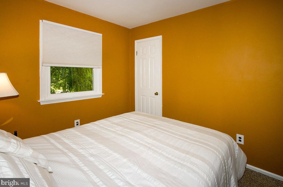 831 Canal St, Blenheim NJ 08012-1033 exterior