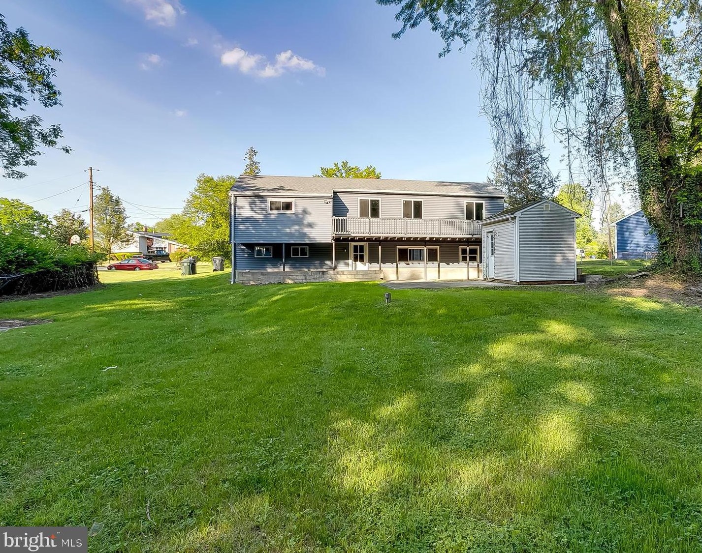175 Sacramento Dr, West Deptford, NJ 08051-1313