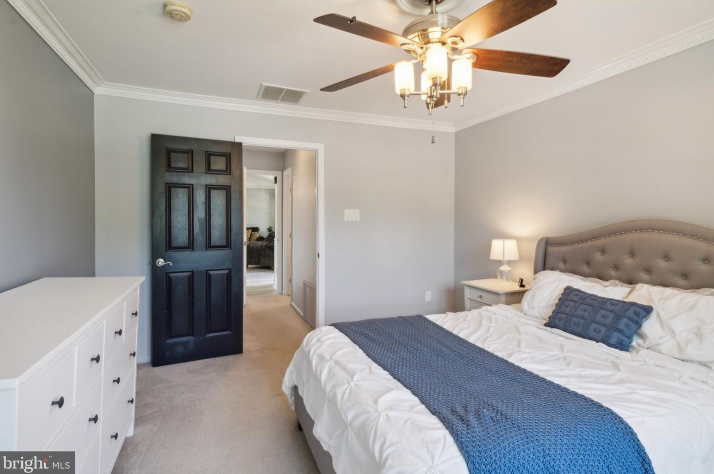 224 Foxboro Dr, Aura NJ 08028-3004 exterior