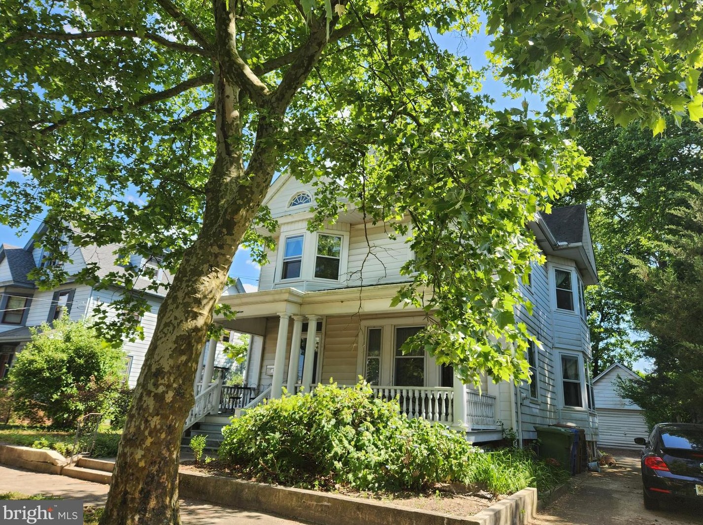 18 East Ave, Swedesboro, NJ 08085