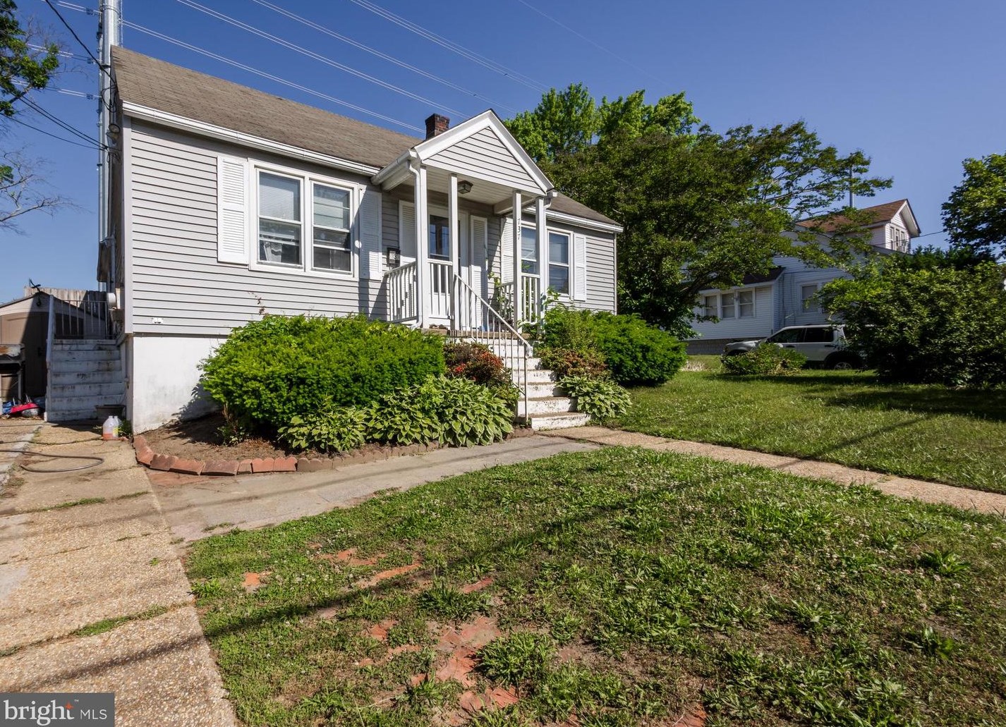 737 Washington Ave, West Deptford NJ 08096-3547 exterior