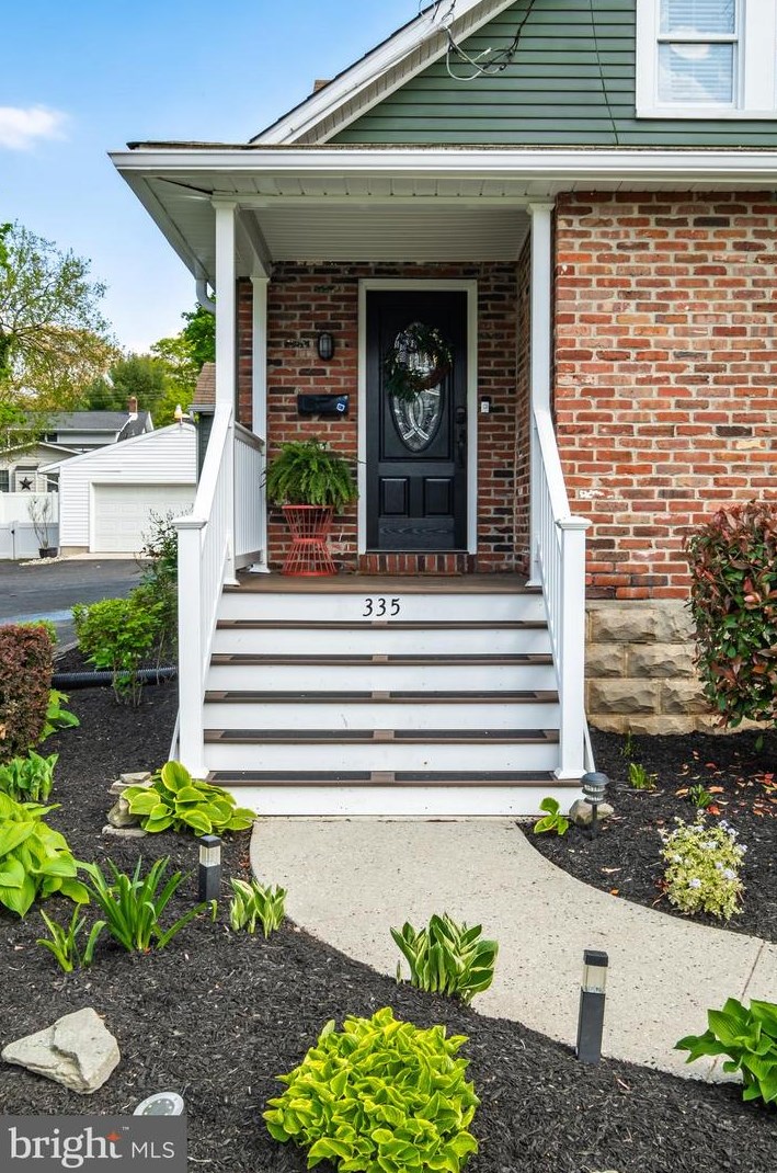 335 Roosevelt Ave, Pitman NJ  08071-1867 exterior