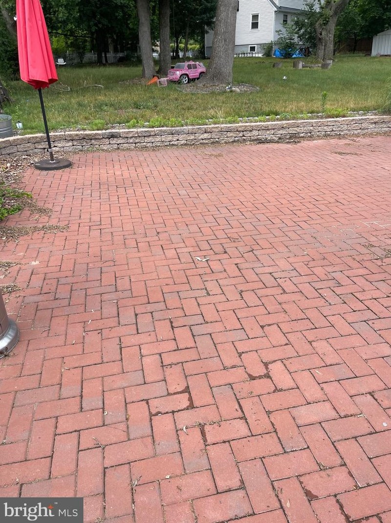 131 Military Dr, West Deptford NJ 08063-1556 exterior