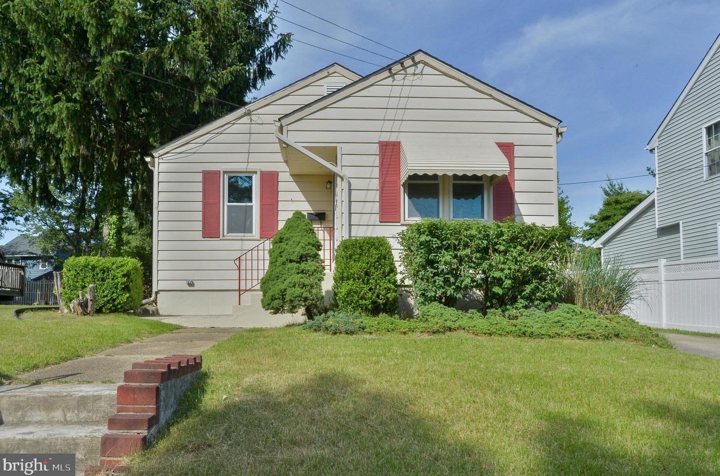 827 Lincoln Ave, Pitman, NJ 08071