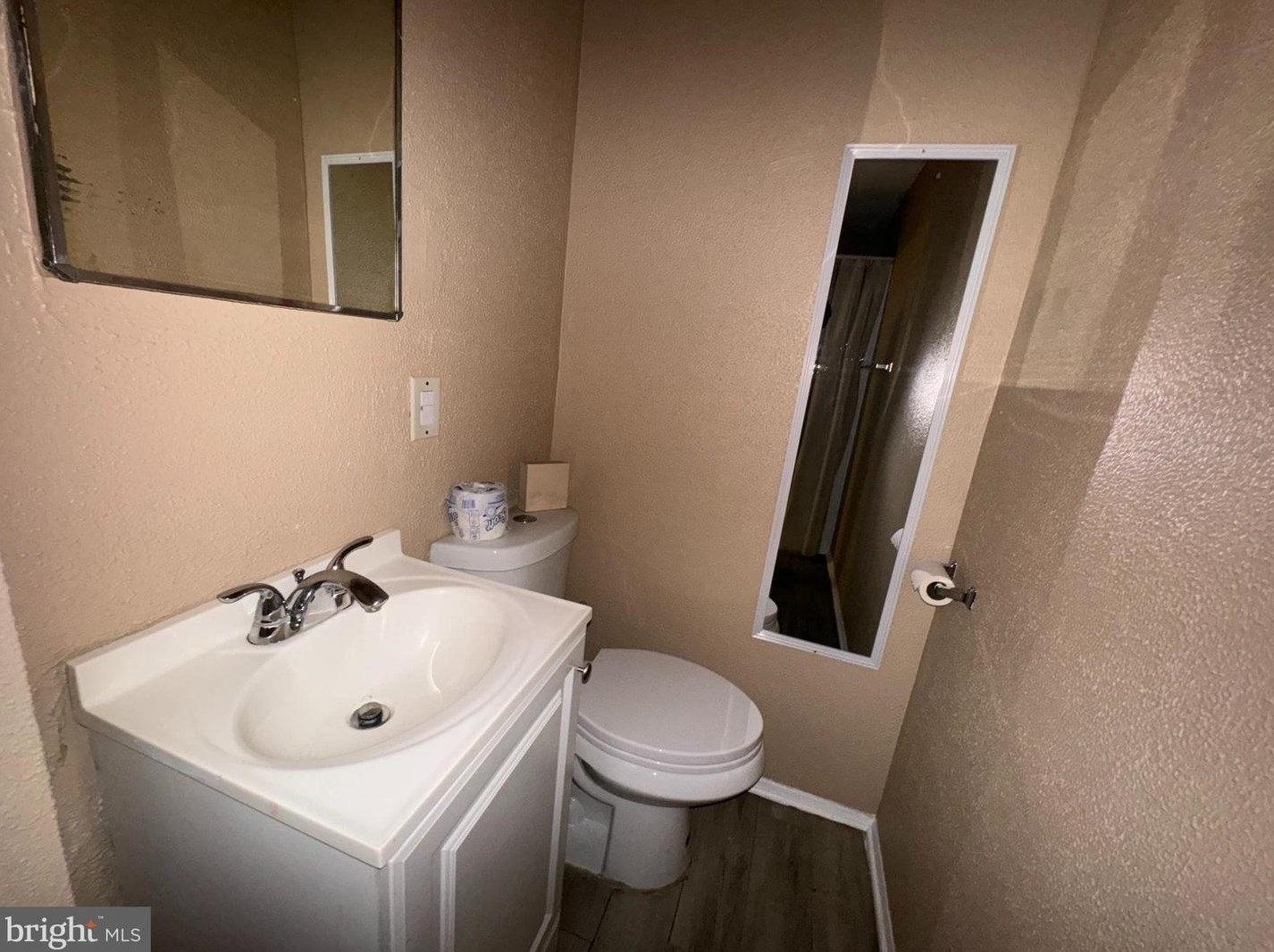 32 Edgewater Ave, West Deptford NJ  08093-1132 exterior