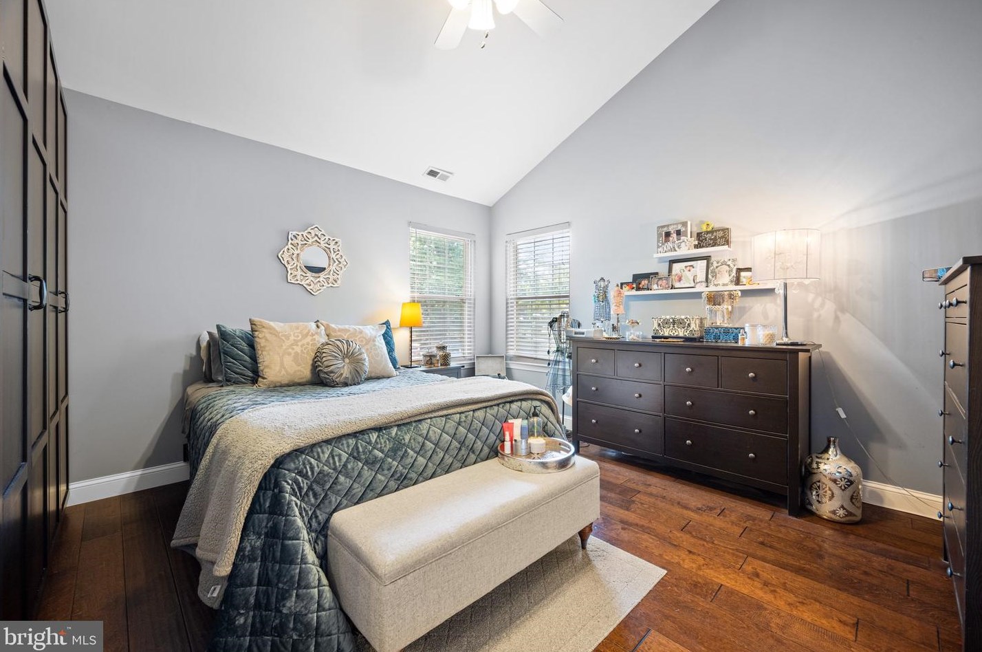 1284 Tristram Cir, West Deptford, NJ 08051