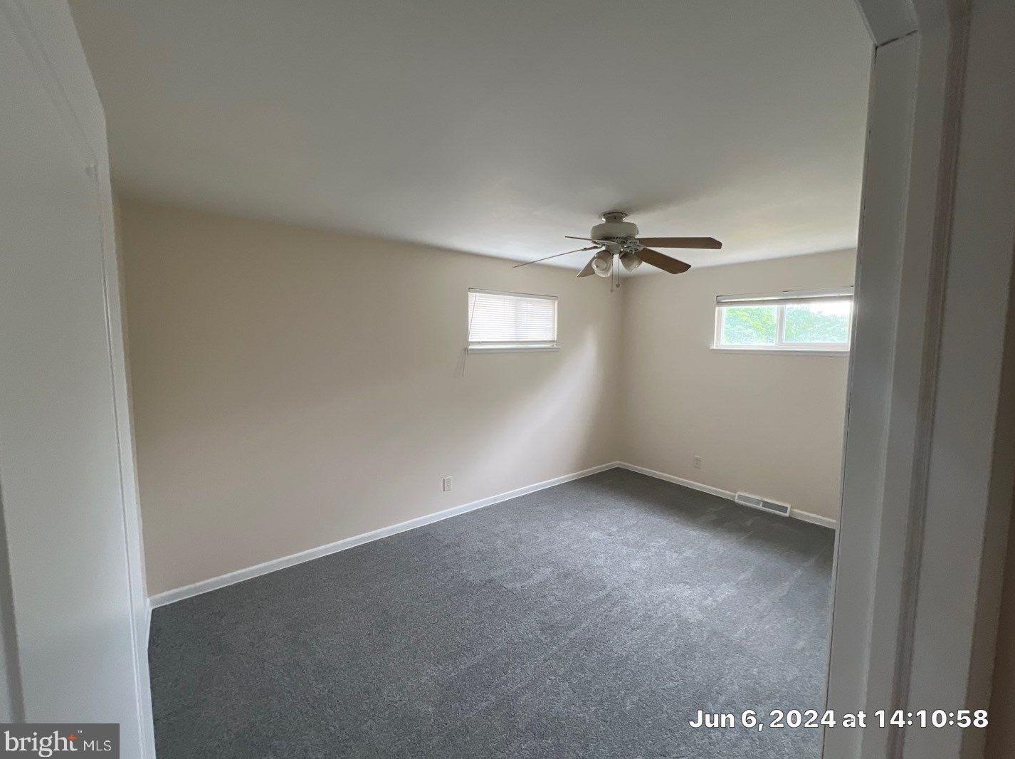 321 Adams St, West Deptford NJ  08066-1058 exterior