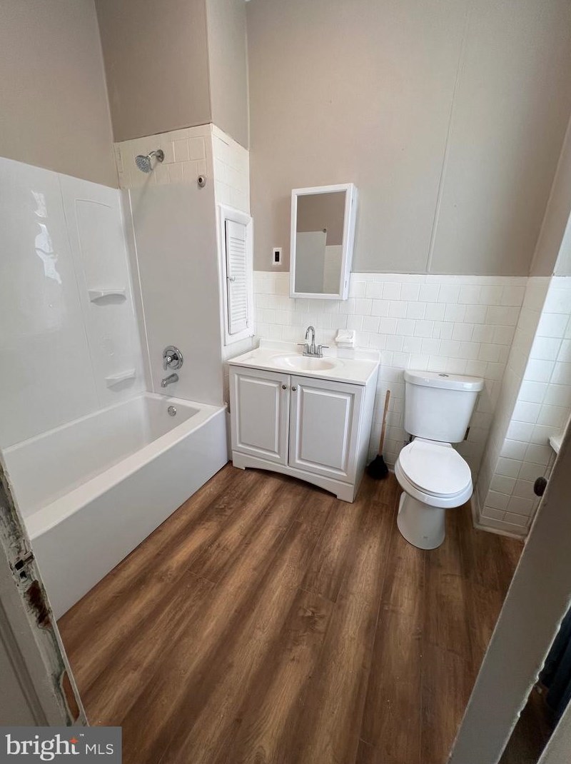 446 Beacon Ave, West Deptford NJ  08066-1153 exterior