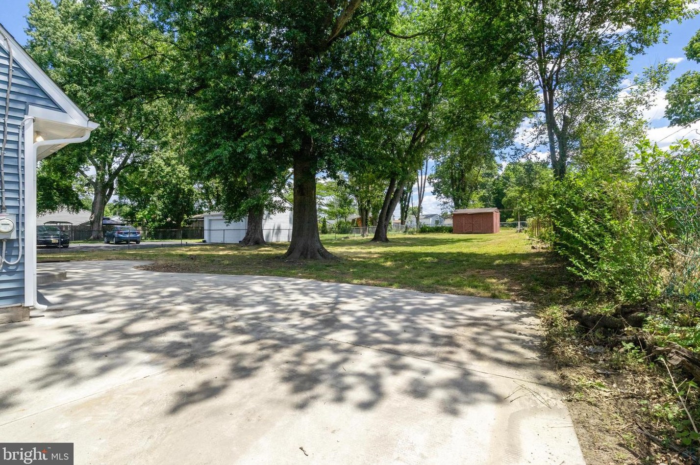 1535 Delsea Dr, West Deptford NJ  08093-1222 exterior