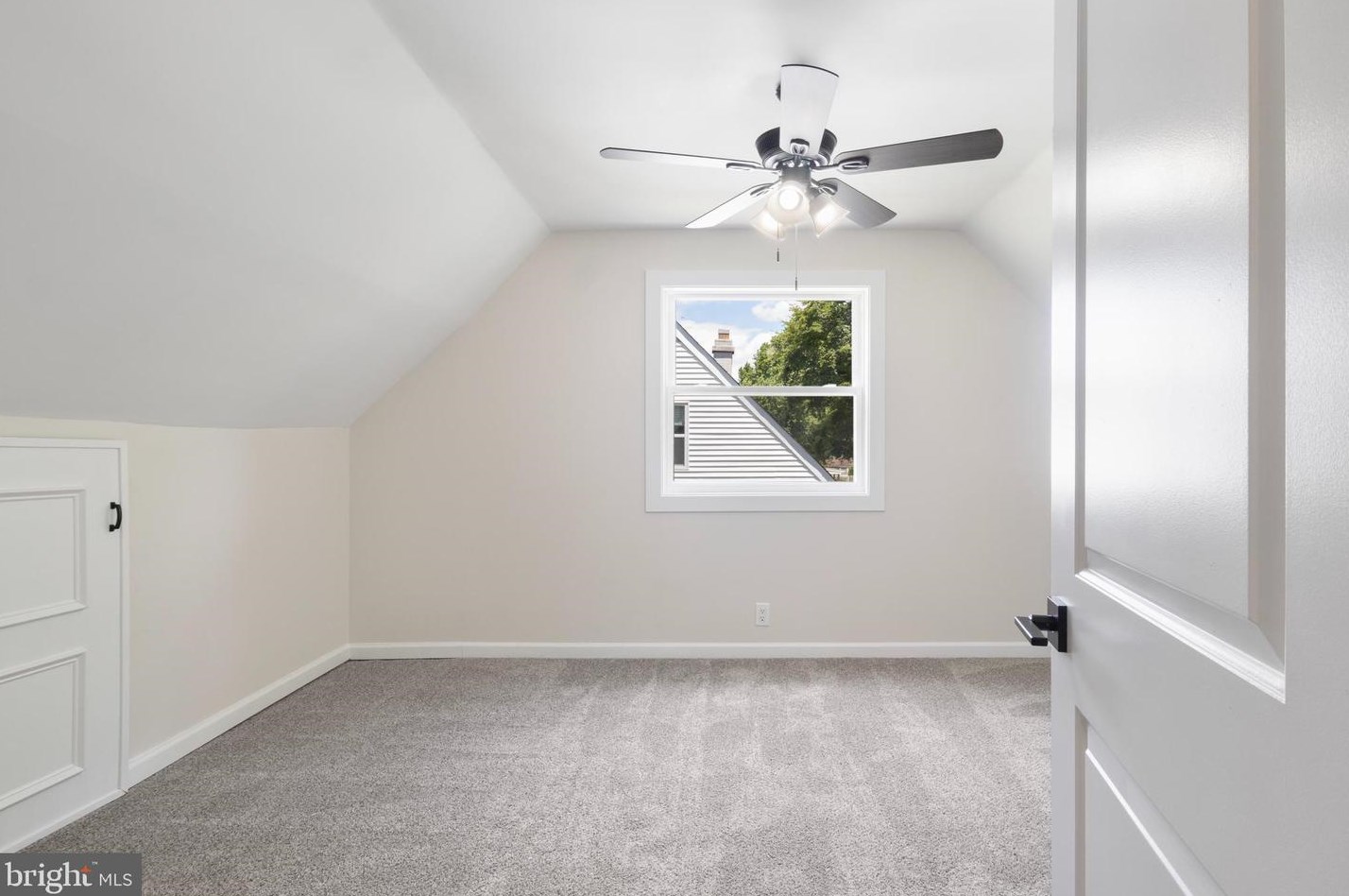 1535 Delsea Dr, West Deptford NJ  08093-1222 exterior