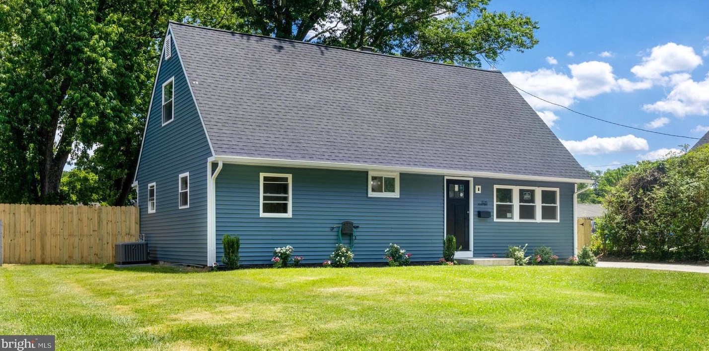 1535 Delsea Dr, West Deptford NJ  08093-1222 exterior