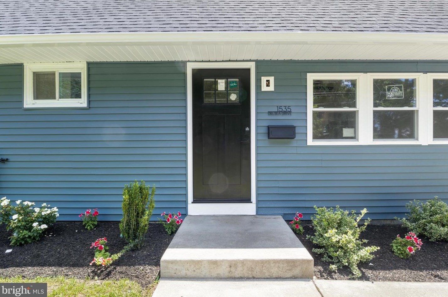 1535 Delsea Dr, West Deptford NJ  08096-4104 exterior