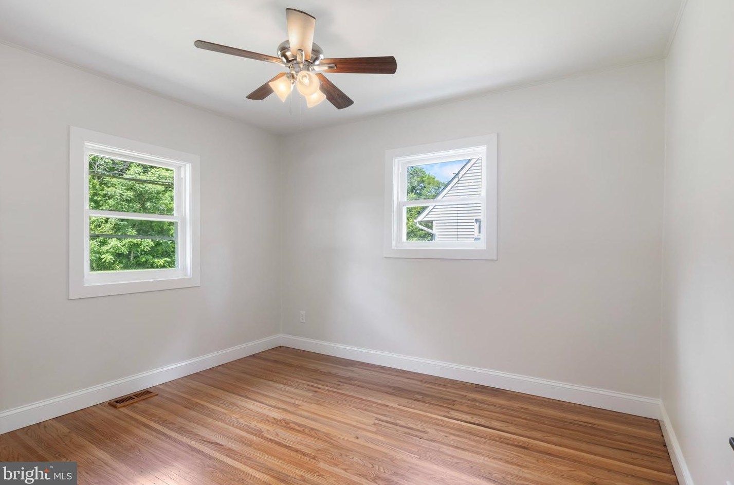 1535 Delsea Dr, West Deptford NJ  08093-1222 exterior