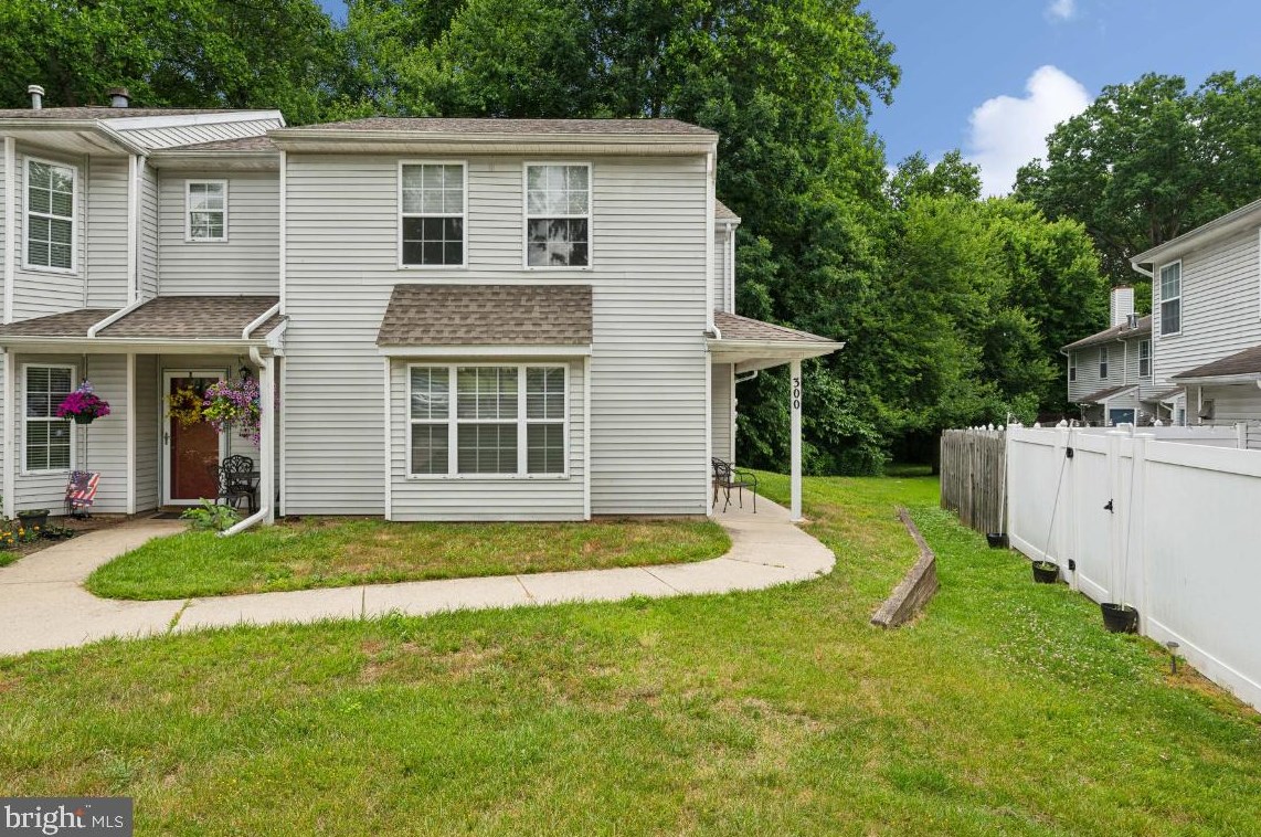 300 Pellinore Ct, West Deptford, NJ 08051-2212