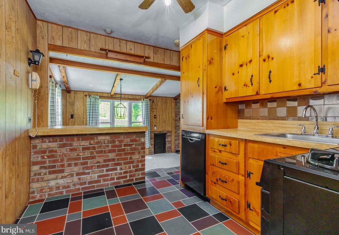 309 Hessian Ave, West Deptford, NJ 08096