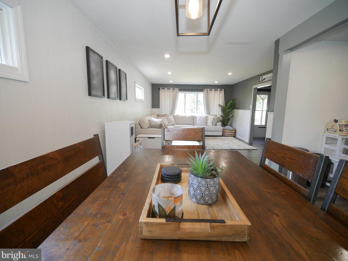 50 Holly Dr, West Deptford NJ  08096-3317 exterior