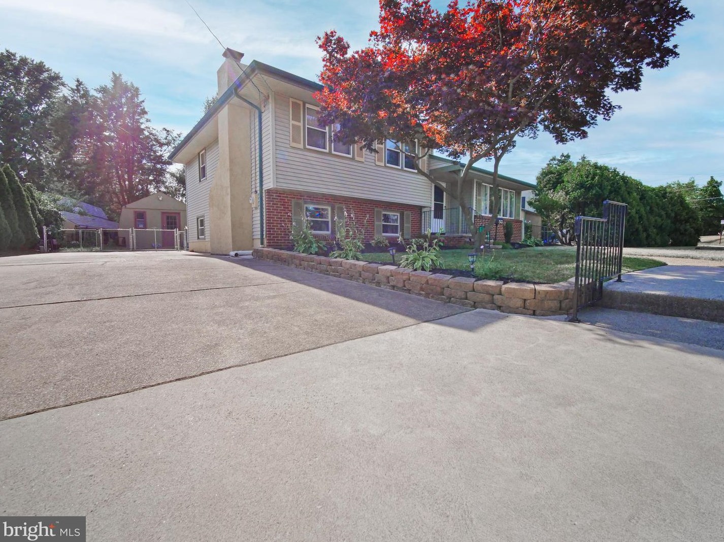 50 Holly Dr, West Deptford NJ  08096-3317 exterior