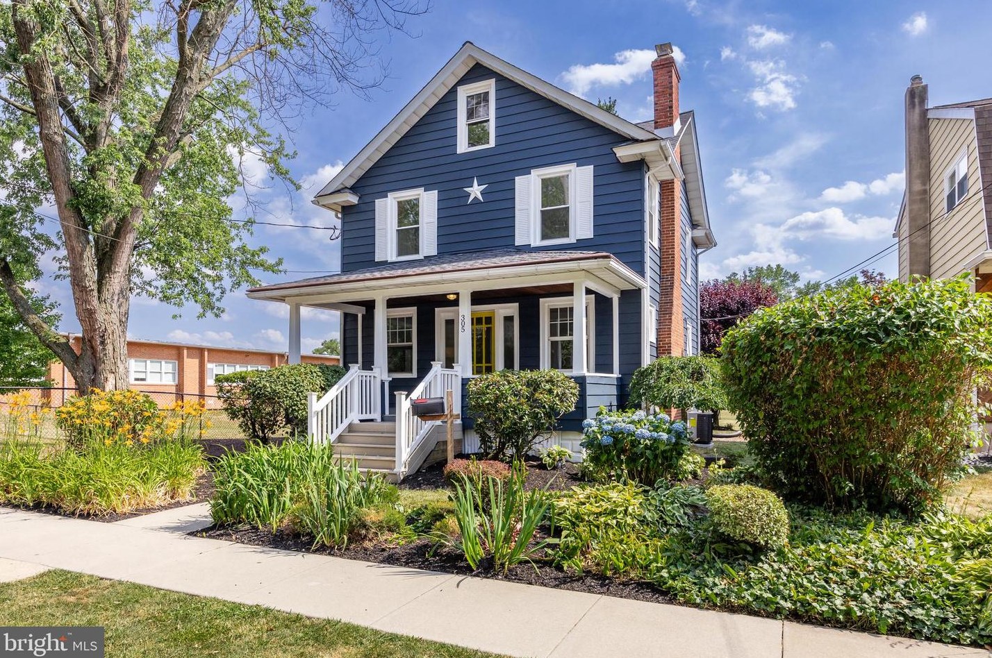 305 Queen St, West Deptford, NJ 08096