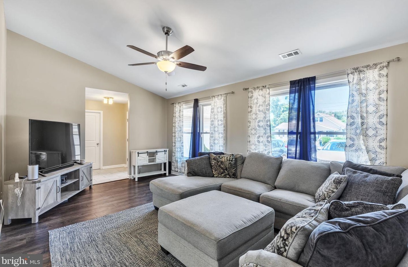 967 Herman Dr, West Deptford, NJ 08096