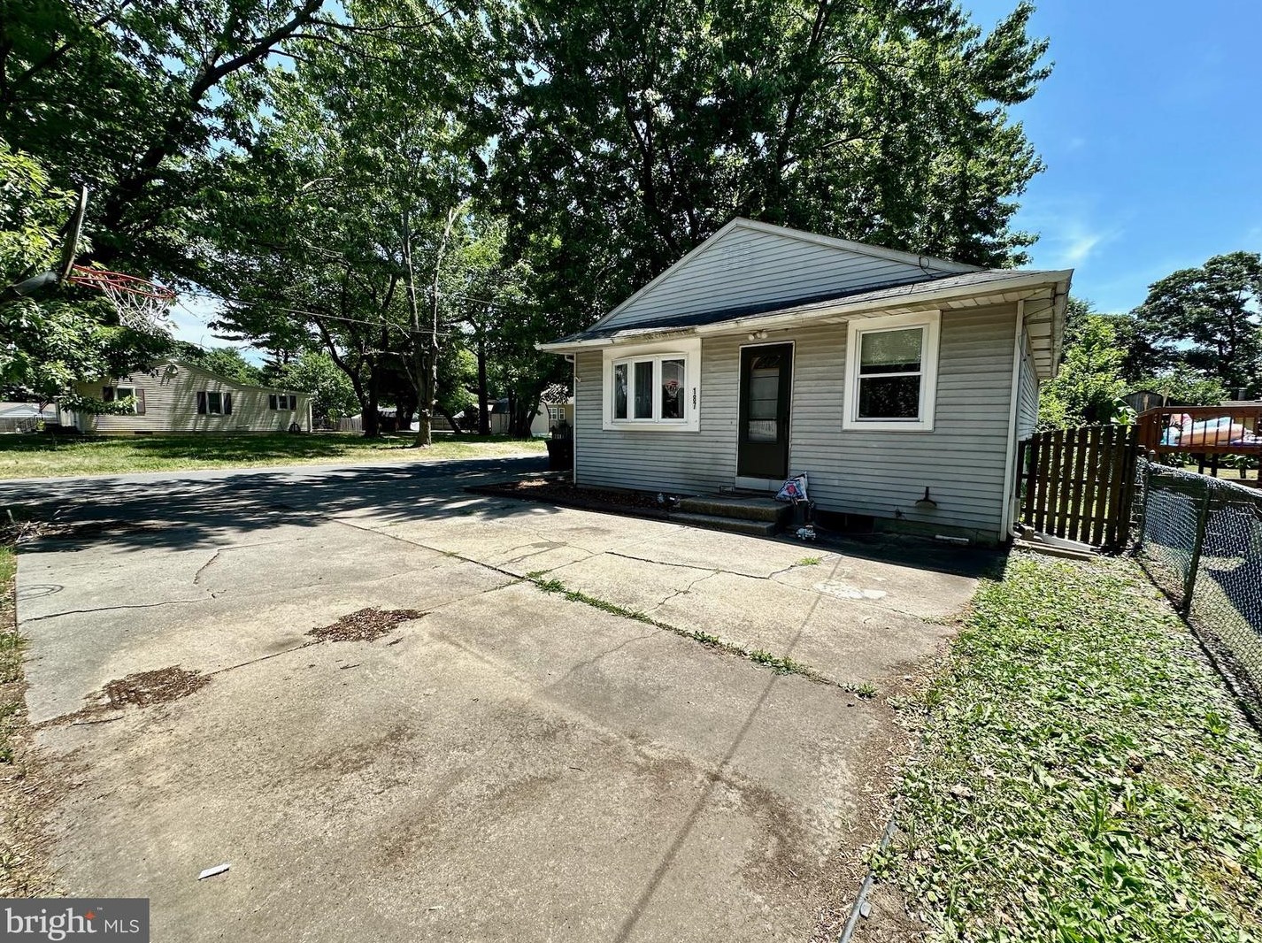 187 Andaloro Way, West Deptford, NJ 08093