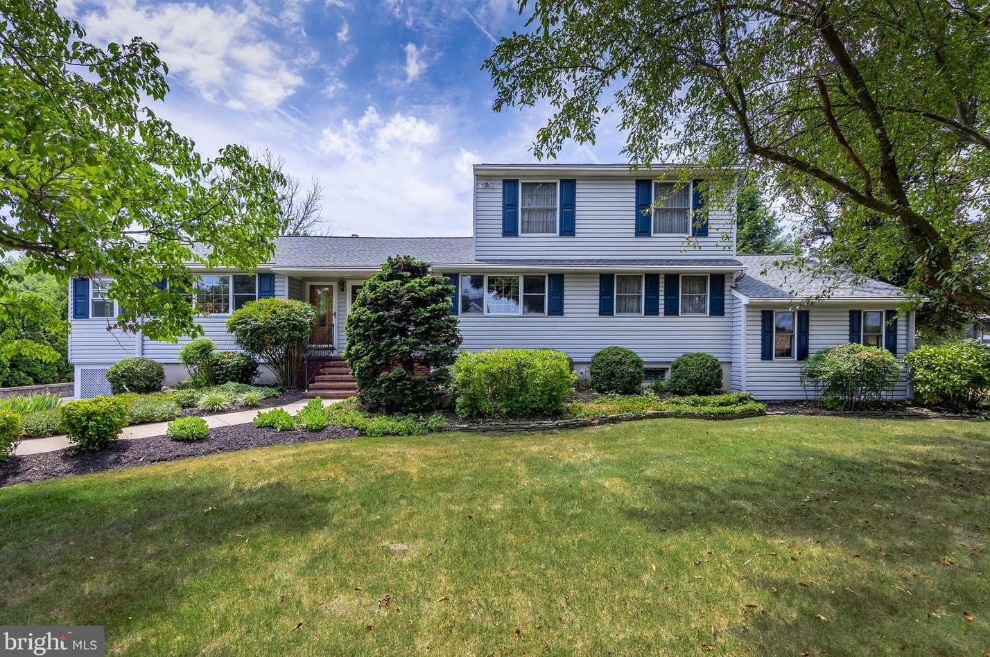 426 Bishop Rd, Harrison Township, NJ 08062