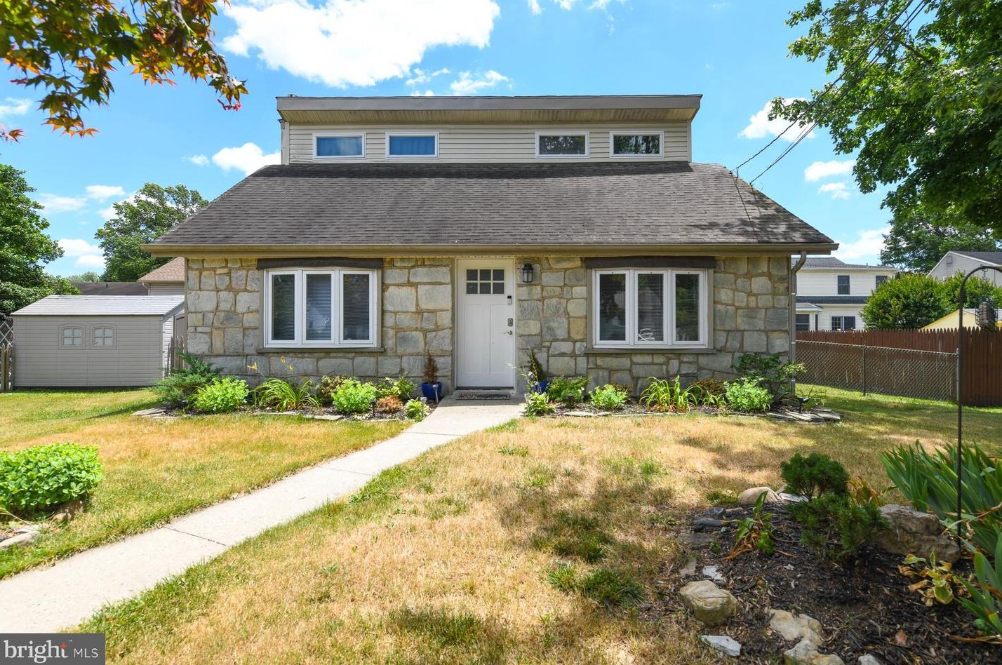 260 Monmouth Ave, West Deptford, NJ 08086