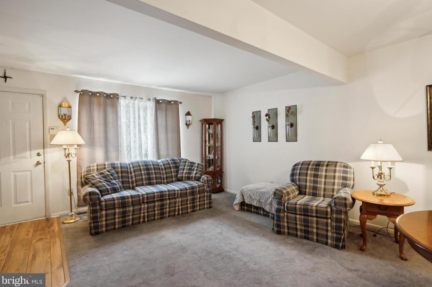 19 Woodbrook Dr, West Deptford, NJ 08051
