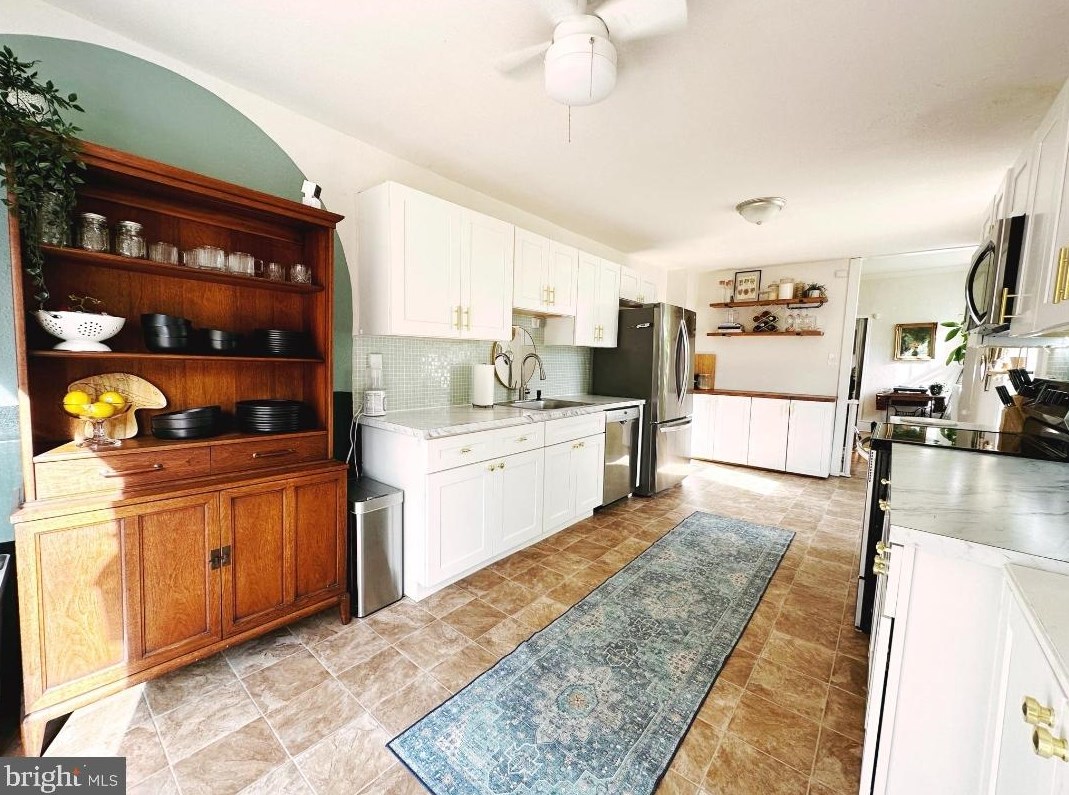 33 Walnut St, Clayton NJ  08312-1829 exterior