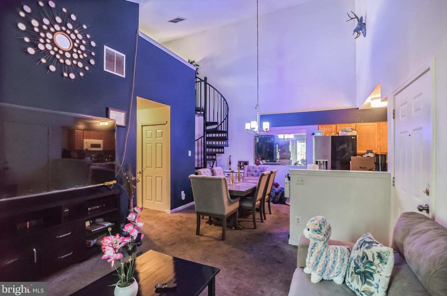 1314 Tristram Cir, West Deptford NJ  08051-2254 exterior