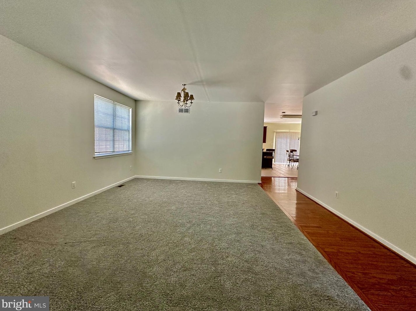 205 Heritage Way, West Deptford, NJ 08096