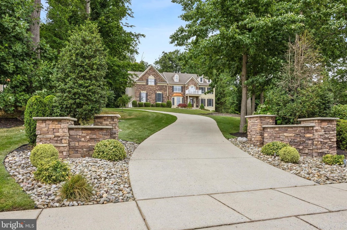 207 Forest Woods Dr, Harrison Township, NJ 08062