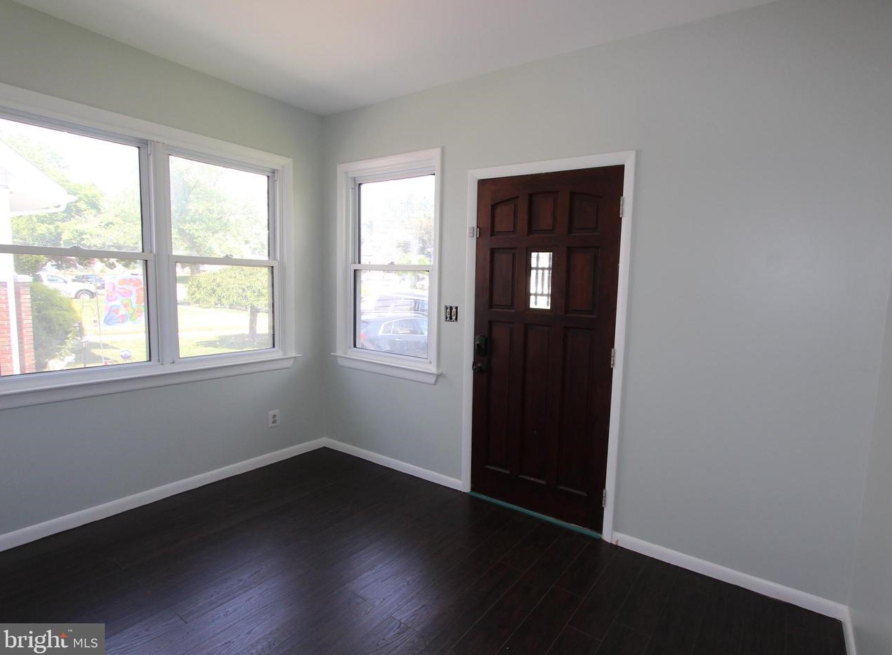 524 Beacon Ave, West Deptford, NJ 08066