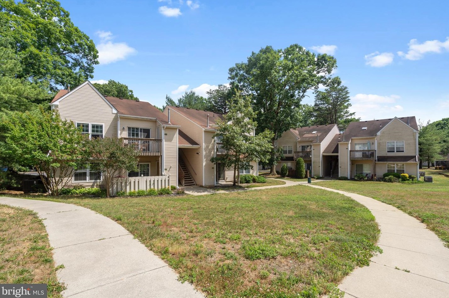 1296 Tristram Cir, West Deptford, NJ 08051-2252