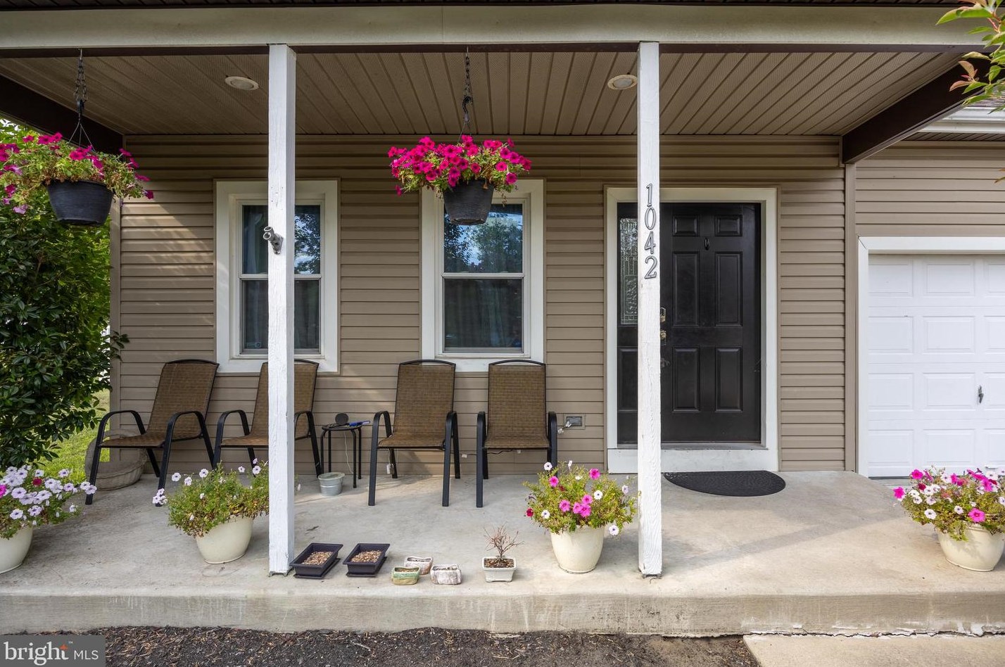 1042 Madison Ave, West Deptford, NJ 08096
