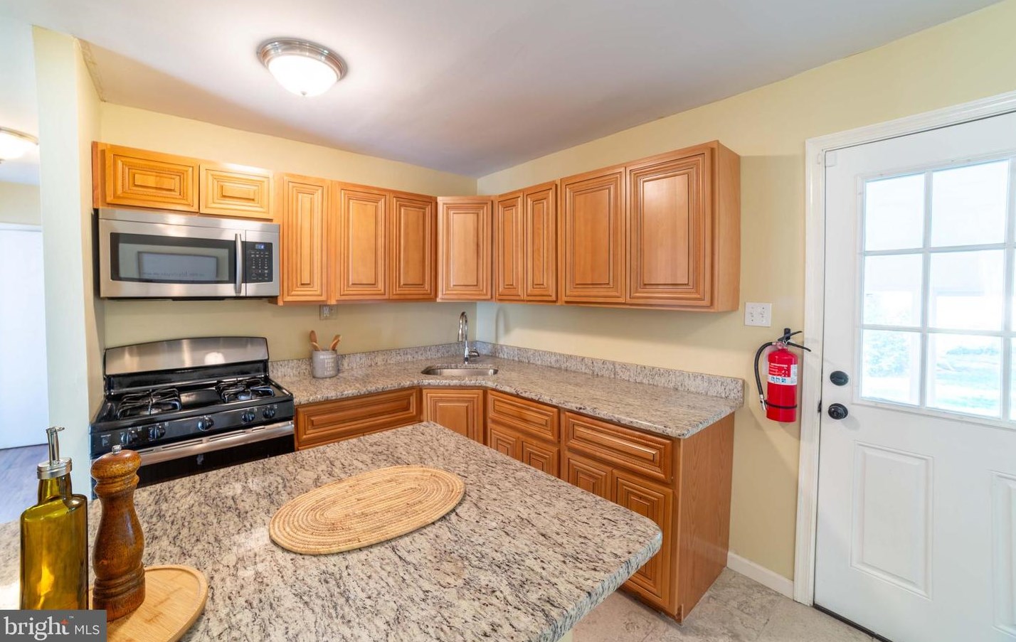 1426 Glassboro Rd, Wenonah NJ  08090-1506 exterior