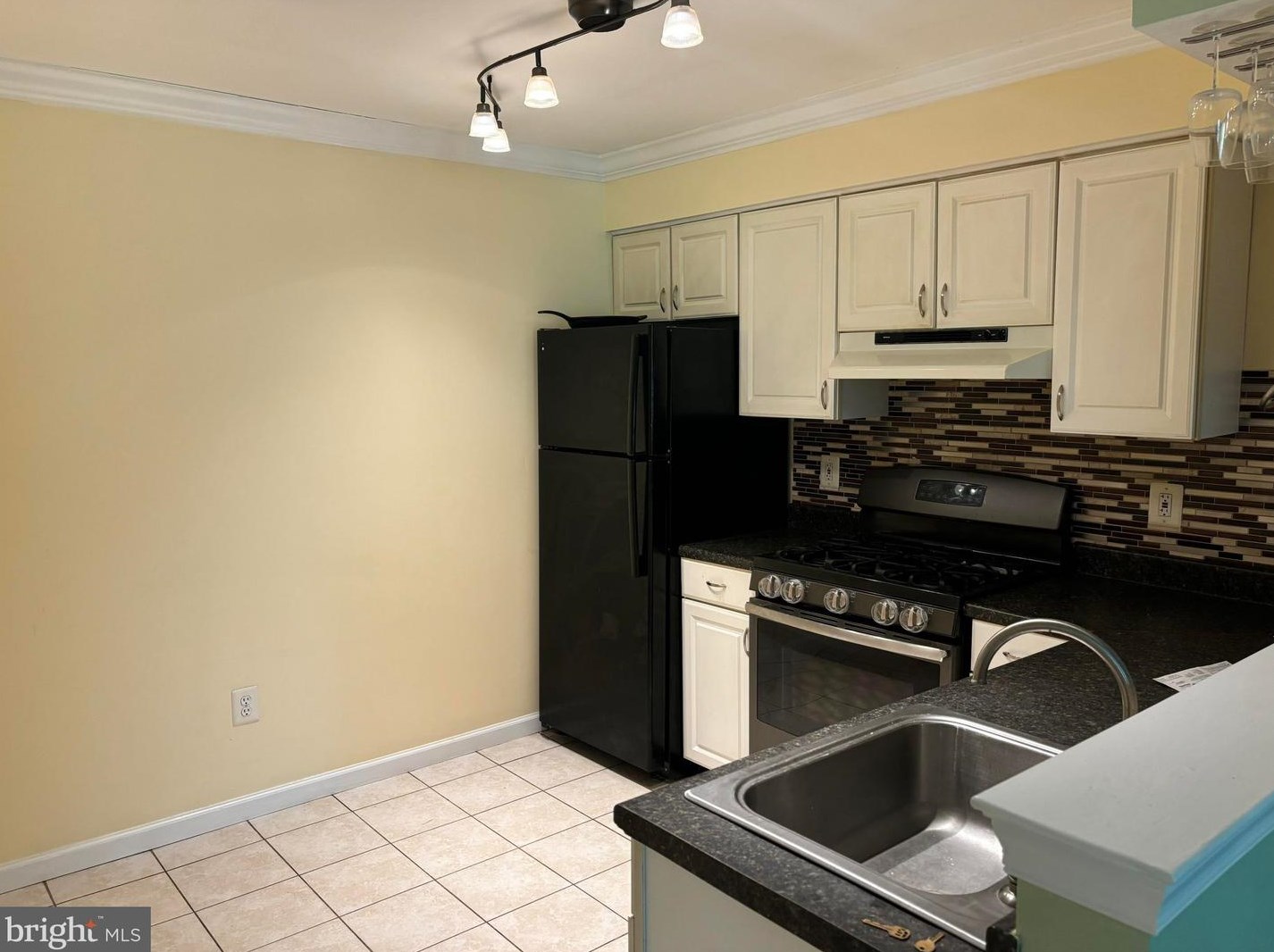 1370 Tristram Cir, West Deptford, NJ 08051