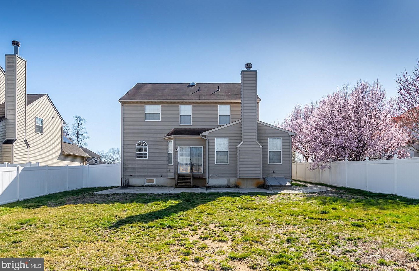 40 Chestnut Hill Ct, Swedesboro, NJ 08085