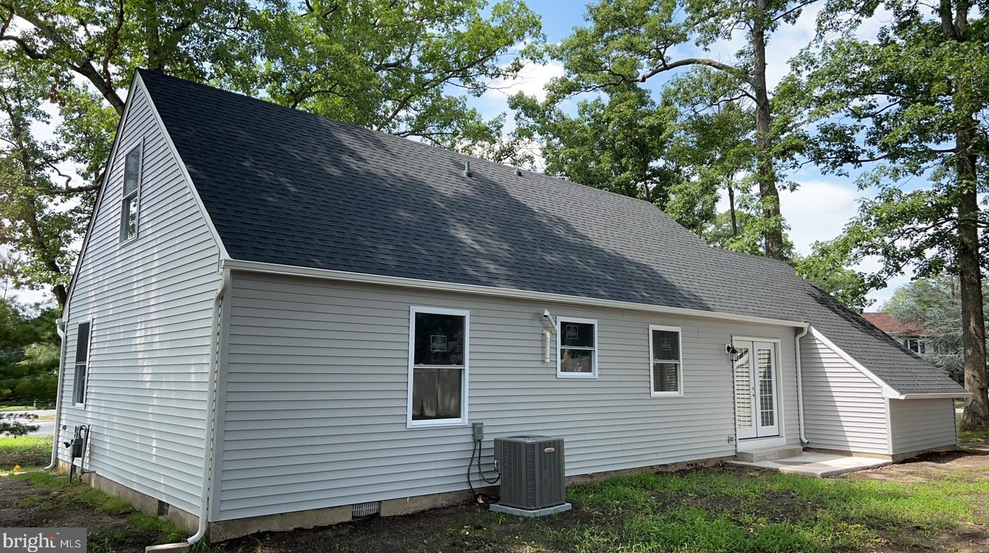 72 Heather Rd, Blenheim, NJ 08012