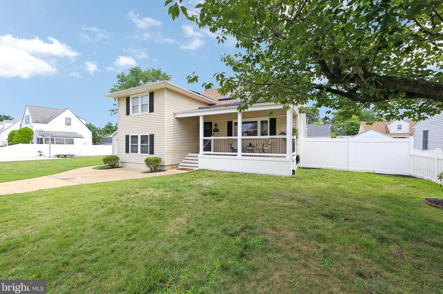 41 Parkview Dr, West Deptford, NJ 08093