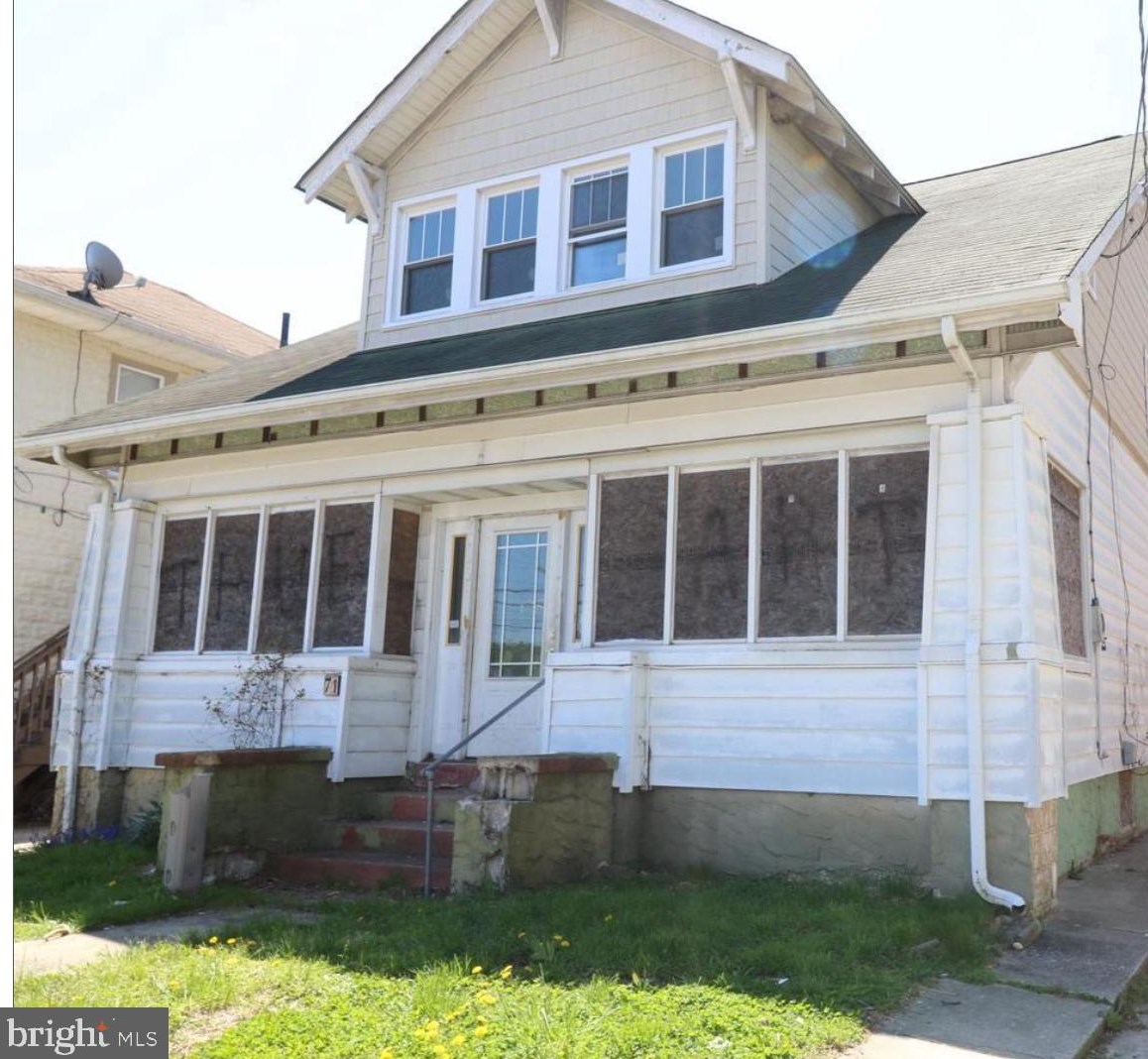71 Curtis Ave, West Deptford, NJ 08096