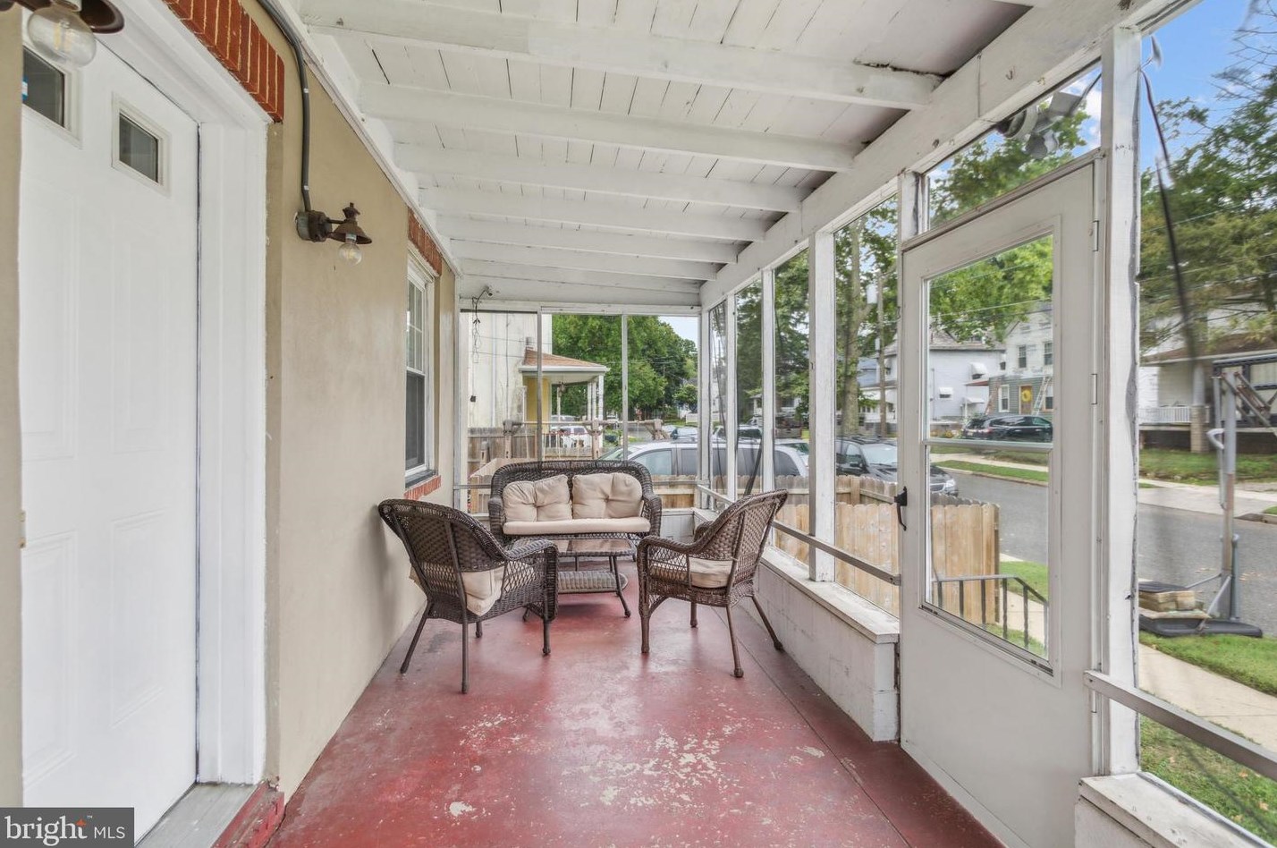 331 Elm St, West Deptford, NJ 08093