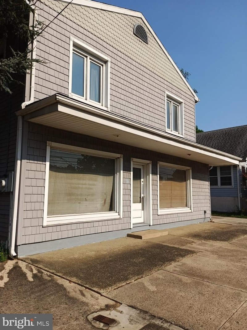 1093 Delsea Dr, West Deptford, NJ 08093